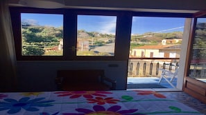 2 Schlafzimmer, Schreibtisch, Bügeleisen/Bügelbrett, Internetzugang