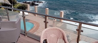 Unica en la Isla con agua mar en  Piscina  y Jacuzzi 