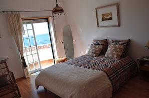 3 bedrooms, iron/ironing board, travel cot, free WiFi