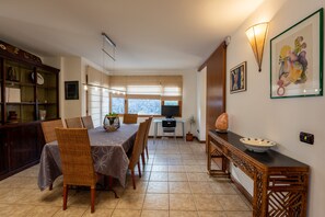 Dining - V PRINCESA, home with heated swimming pool, BBQ and free WIFI (Tías)