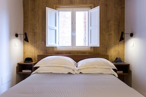 4 bedrooms, soundproofing, iron/ironing board, free WiFi