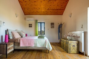 2 bedrooms, iron/ironing board, WiFi - LITHARI stone house in the village Kampoi (00000009764) (CHANIA)