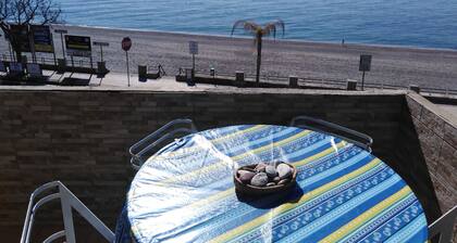 A WINDOW ON THE SEA