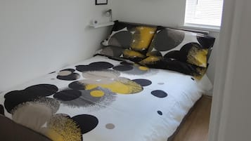 1 soverom, strykejern/-brett, wi-fi (inkludert) og sengetøy