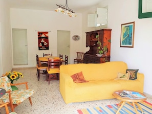 TV, stereo - Comfortable apartment for exclusive use (Valderice)
