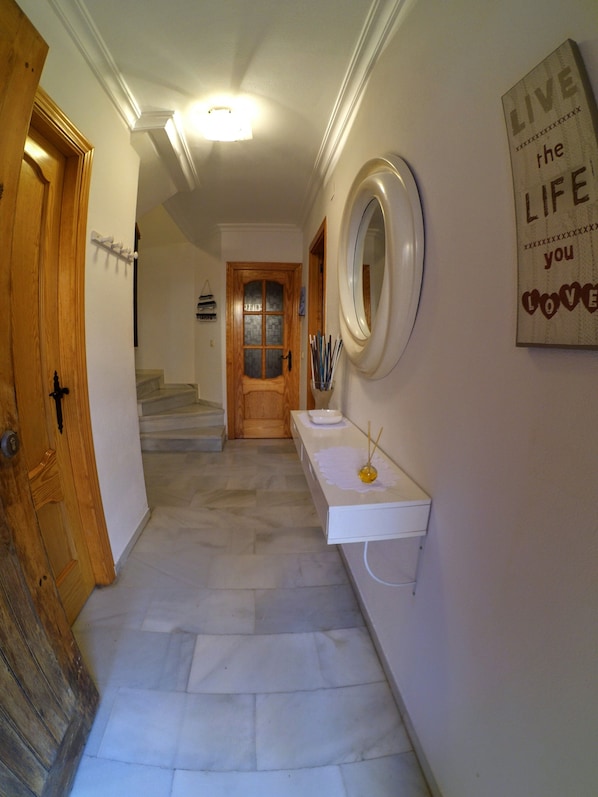 Interior - Quite spacious duplex with excellent location (Tarifa)