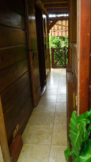 Interior - wooden house comfortable with personal pool (Le Gosier)