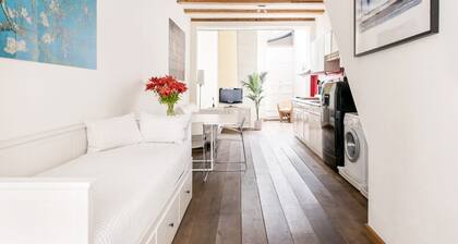 Erdgeschoss-Studio-Apartment im Stadtzentrum von Amsterdam.