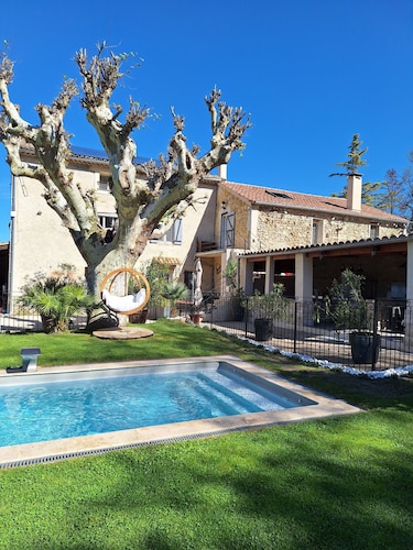 VACANCY IN mylly PROVENCE (AVIGNON)