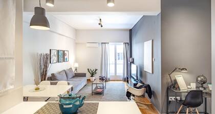 Modern Downtown Flat near the Acropolis