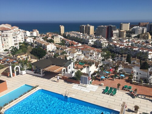 Luxury Penthouse Sea View, 185 m2 and 140 m2 of terrace, 2 bedrooms + 3 bathrooms