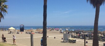 Luxury Penthouse Sea View, 185 m2 and 140 m2 of terrace, 2 bedrooms + 3 bathrooms