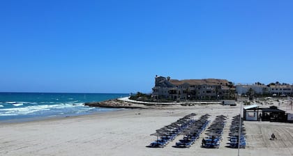 * AKTUALISIERTE ANGEBOT - Apartment mit 2 Schlafzimmern La Zenia, wenige Gehminuten zu den Annehmlichkeiten *