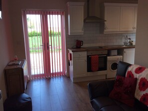 Interior - 1 bed sweet little cottage in Yoxall (Yoxall)