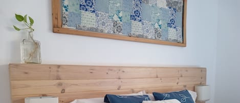 1 bedroom, iron/ironing board, travel cot, WiFi