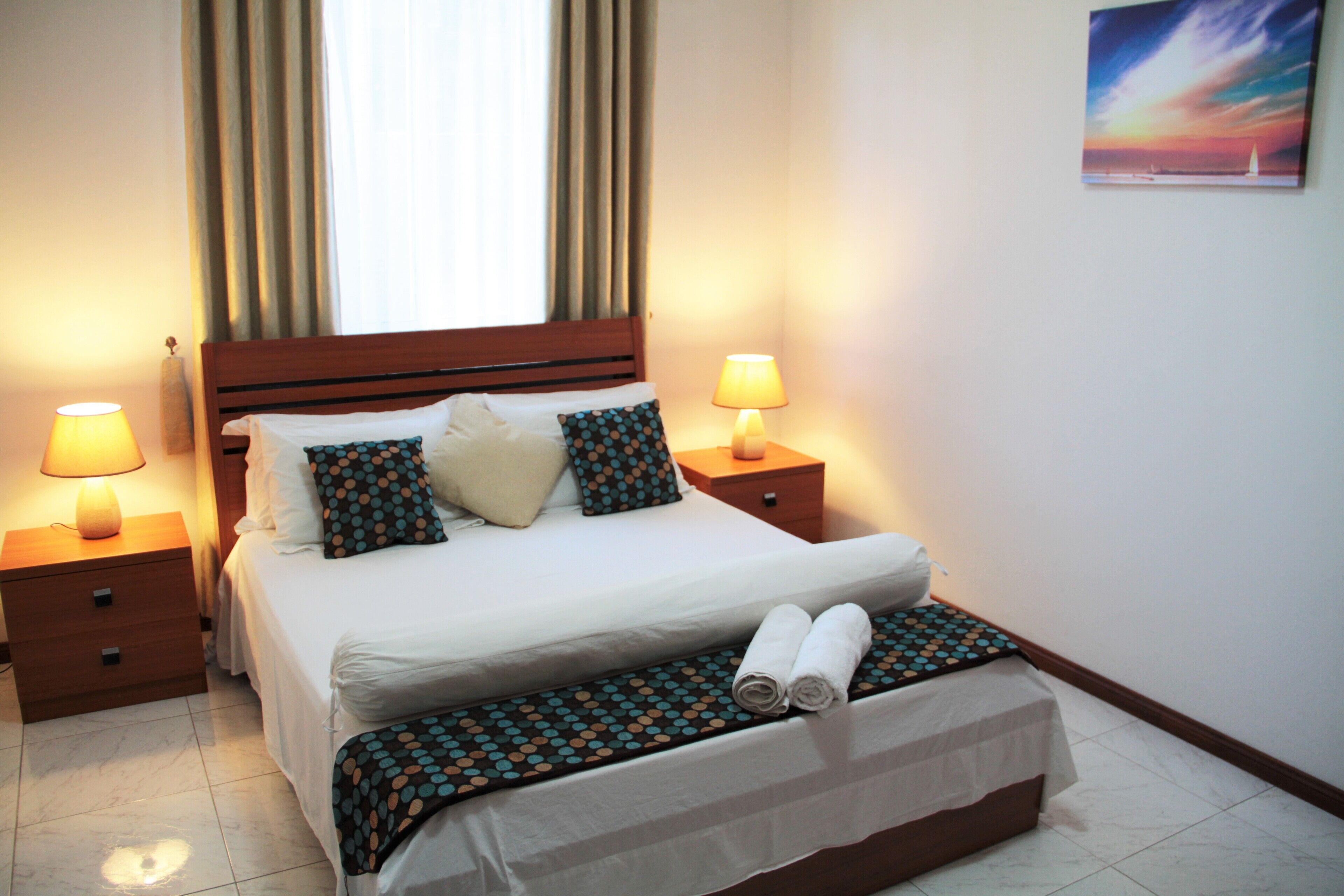 2 chambres, fer et planche à repasser, Wi-Fi gratuit, draps fournis