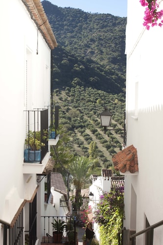 ♥ Getaway ♥ in the heart of the the Sierra de Cadiz ★ balcony ★ overlook
