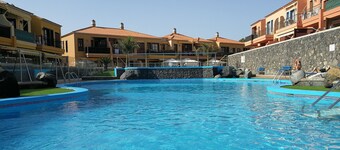 south tenerife superb ground floor apartment in beautiful complex