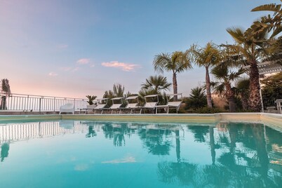 Villa with Pool 150 meters from the sea wi fi 3 bedrooms 3 bathrooms