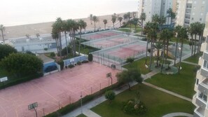 ملعب رياضي