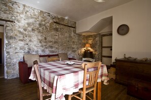 Dining - From Rosa to Badolato Borgo e Mare (Badolato)