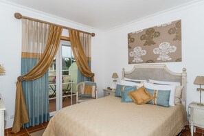 2 عدّة غرف نوم ومكواة/لوح كي وسرير سفر وواي فاي مجانًا