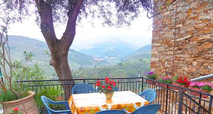 Casa Mamma Rosetta, one step away from the sea, the mountains and the cycle path