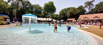 HOME-COZY 40m2 Night or Stay (3Ch-2SdB-2Wc) Direct access to the sea, 4 * Campsite