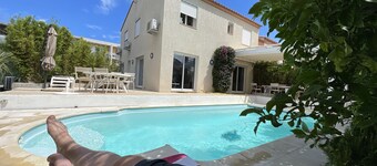 MAISON VILLA tous cft **** 6 à 12 pers piscine ch à 300 m des plages lagons