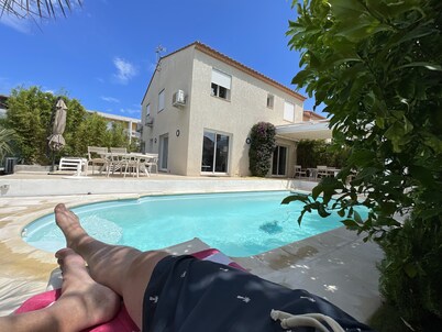 MAISON VILLA tous cft **** 6 à 12 pers piscine ch à 300 m des plages lagons