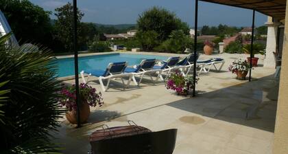 Heated and covered private air-conditioned villa