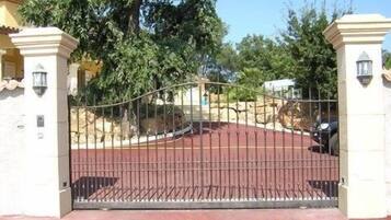 Enceinte de lâhĂ©bergement