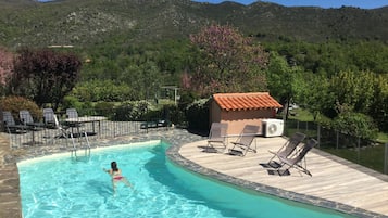 Outdoor pool, a heated pool