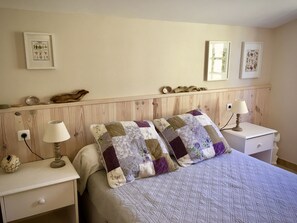 5 bedrooms, iron/ironing board, travel cot, free WiFi