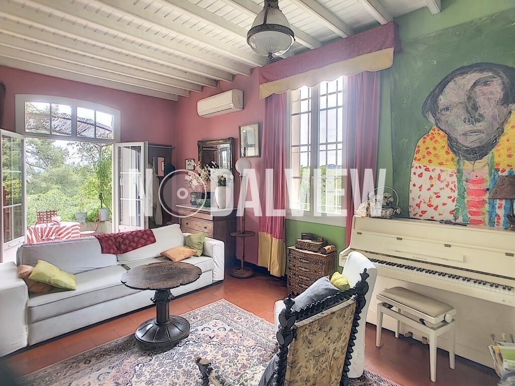 Fireplace, DVD player, books, music library