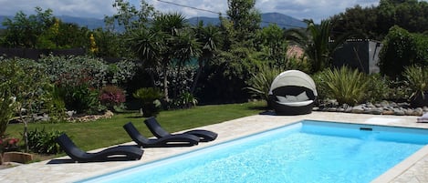 Piscine extérieure