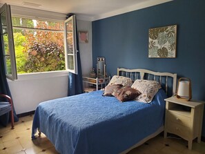 4 bedrooms, iron/ironing board, free WiFi, bed sheets - Vacation home in a peaceful setting. Co2 Mosquito Trap (Sigean)