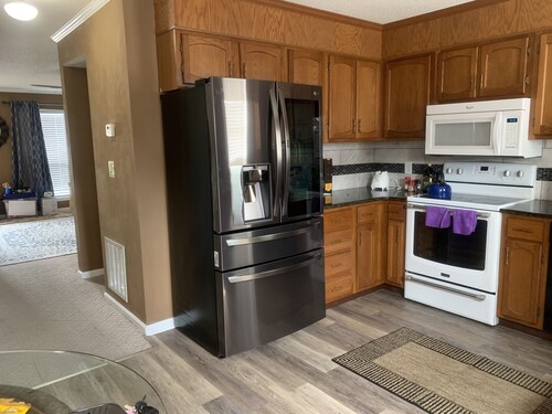  2BR Luxurious Suite monthly rental in the Center of Greenville