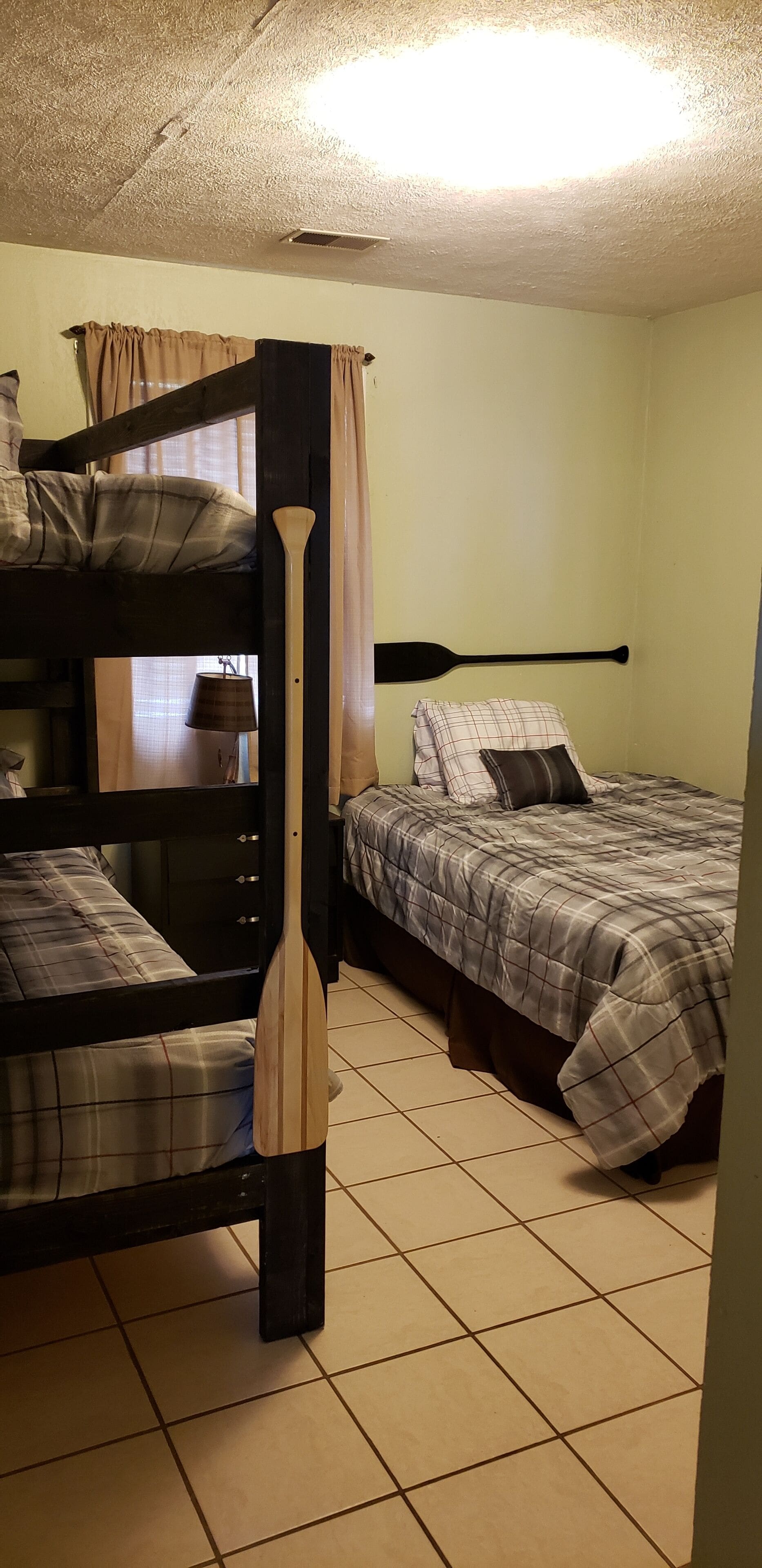 2 habitaciones, wifi gratis y ropa de cama 