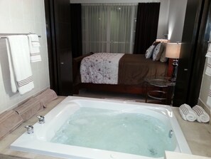 3 bedrooms, iron/ironing board, WiFi, bed sheets - Low Cost Vacation Condo at Vidanta Resort
Access to Grand Mayan Pools and Beach (Nuevo Vallarta)