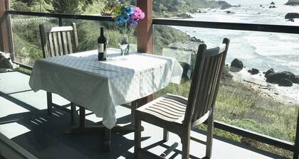 A Romantic Getaway at the "White Water Cove" At Ocean View Rainbow Rock!