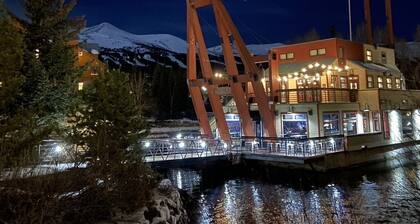 Mar Specials_FAMILY FAVORITE_SKI In/Out_VILLAGE AT BRECK_Ski School_Pk 9_Pool ++