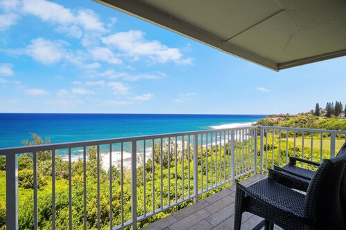 Oceanfront-Penthouse Suite