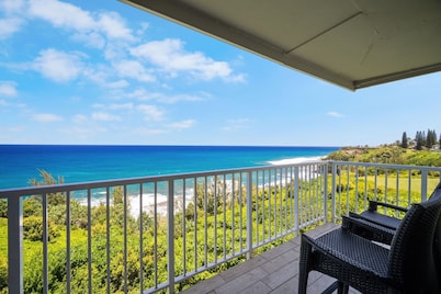 Oceanfront-Penthouse Suite