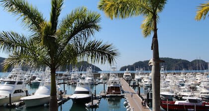 Lujo 3BR Los Sueños Condo Del Mar 3E, carrito de golf y pase de Beach Club incluidos