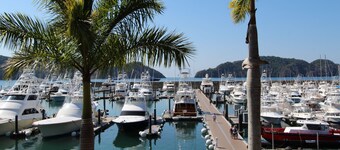 Los Sueños Resort Condo Del Mar Luxury 3BR Condo with Access to the Beach Club