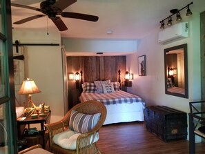 1 chambre, fer et planche à repasser, Wi-Fi, draps fournis