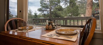 Cozy 2-Cabin Retreat Near RMNP - Estes Park License #3051