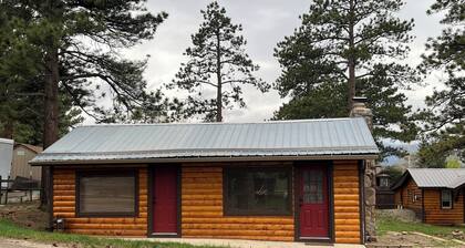 Cozy 2-Cabin Retreat Near RMNP - Estes Park License #3051