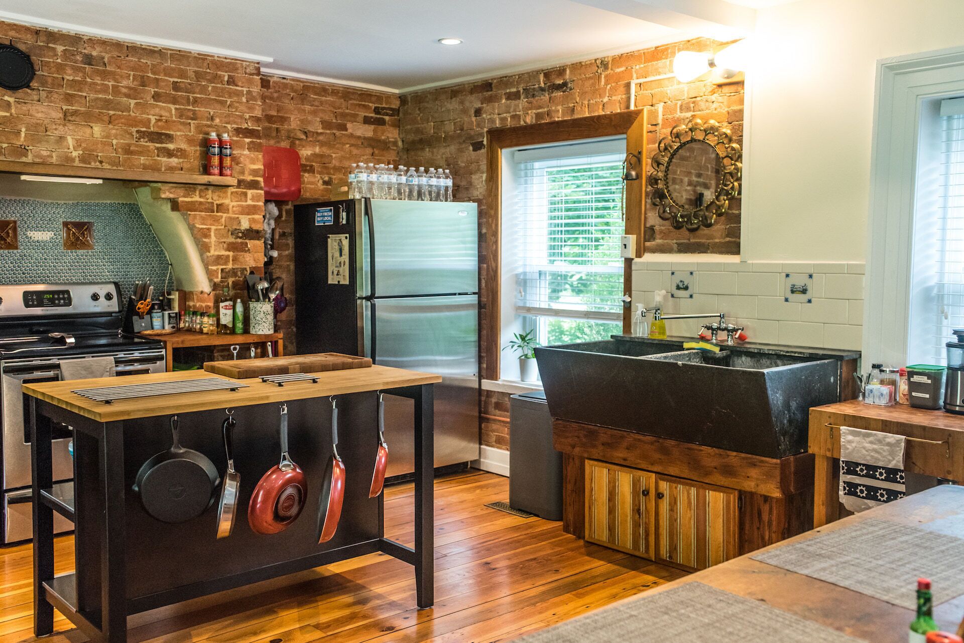 雪櫃、微波爐、焗爐、爐具